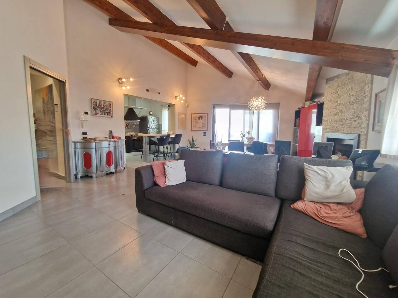 casa indipendente in vendita a Carrara in zona Marina di Carrara
