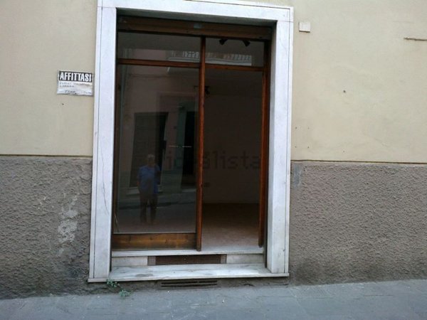 ufficio in vendita a Carrara