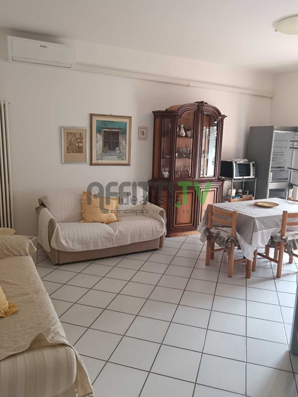 appartamento in vendita a Carrara in zona Battilana