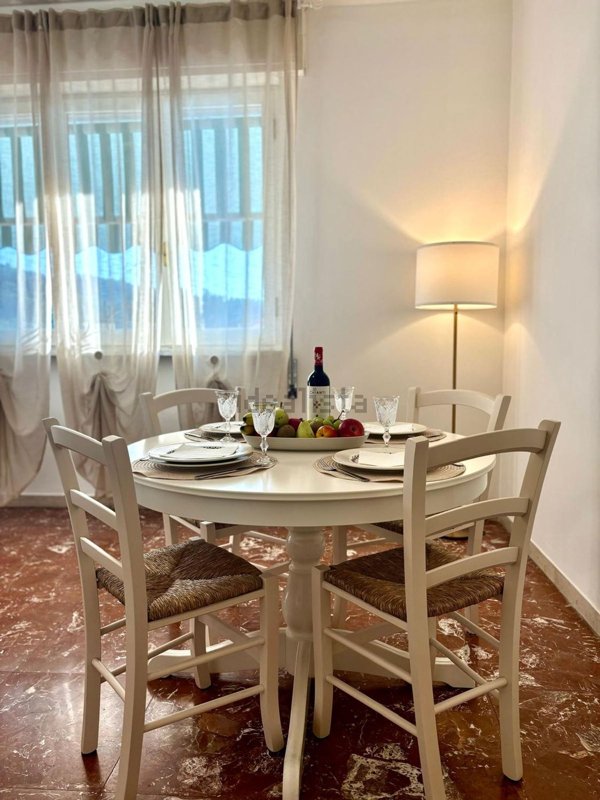 appartamento in vendita a Carrara in zona Centro Città