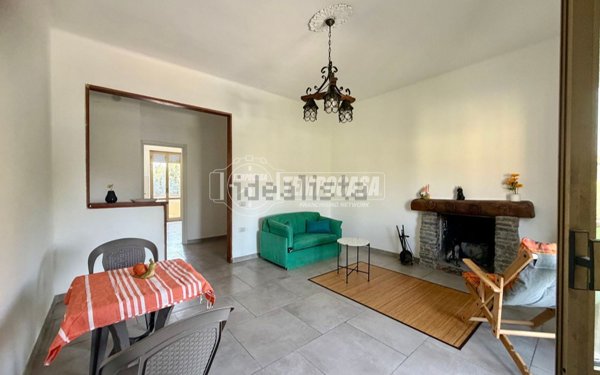 appartamento in vendita a Carrara in zona Avenza