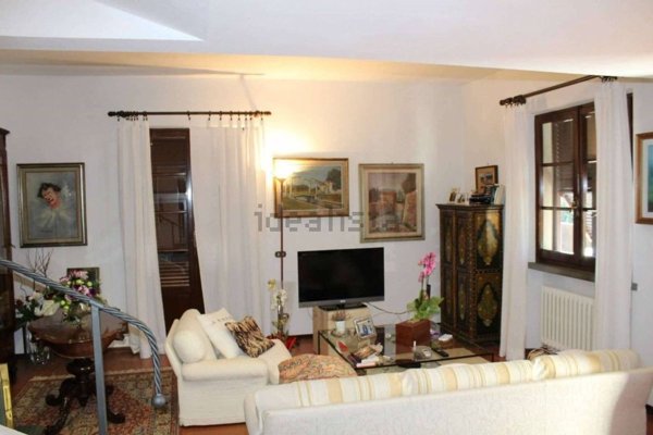 casa indipendente in vendita a Carrara in zona Gildona