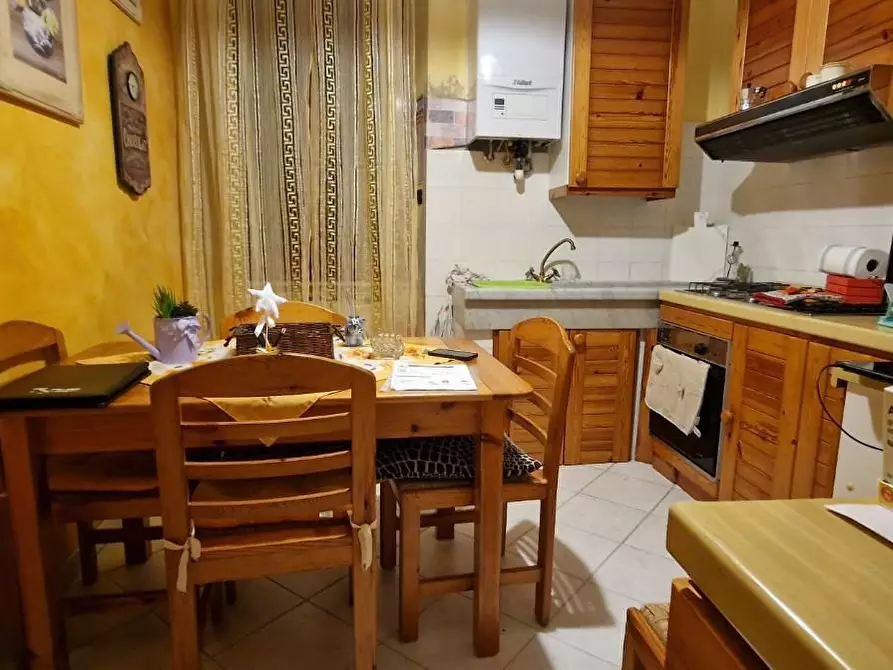 appartamento in vendita a Carrara in zona Torano