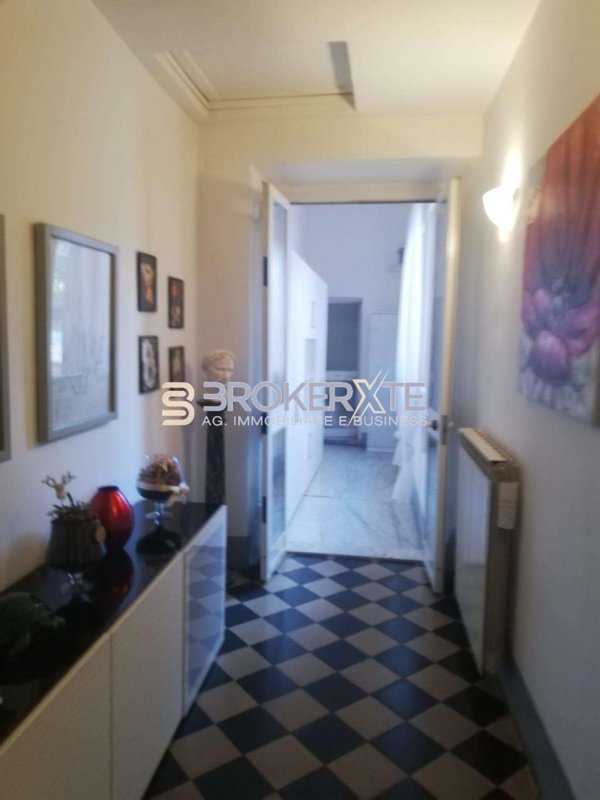 appartamento in vendita a Carrara in zona Centro Città