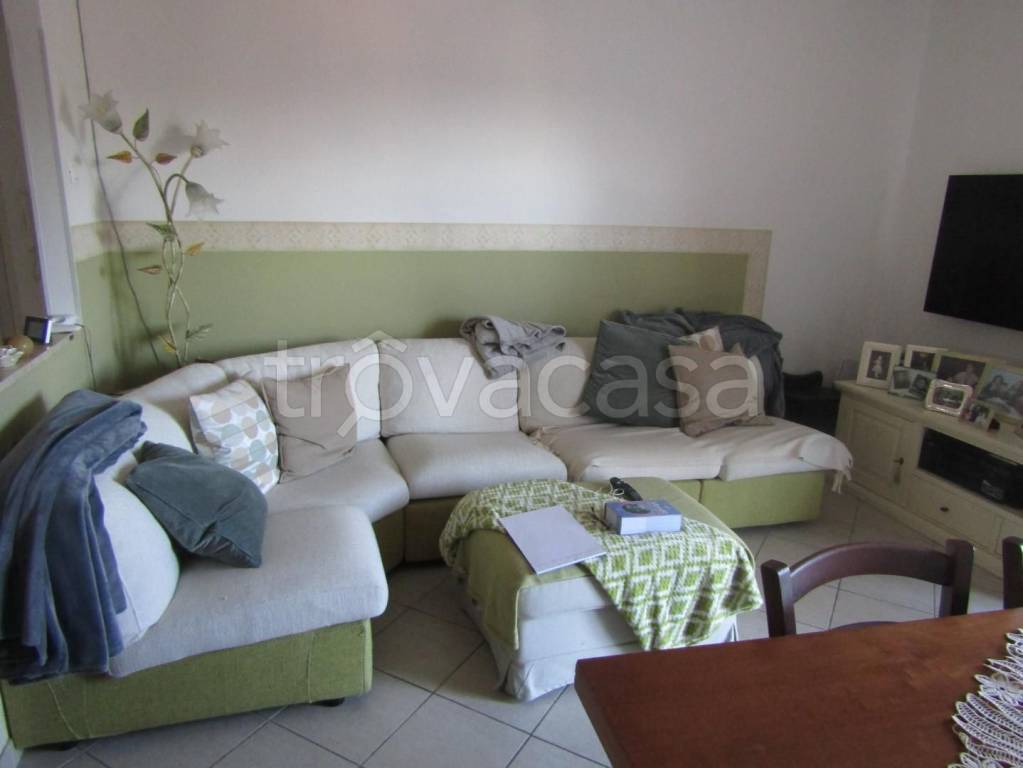 appartamento in vendita a Carrara in zona Gildona