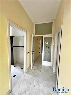 appartamento in vendita a Carrara in zona Centro Città