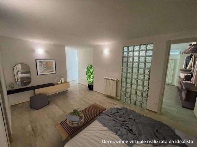 appartamento in vendita a Carrara in zona Marina di Carrara