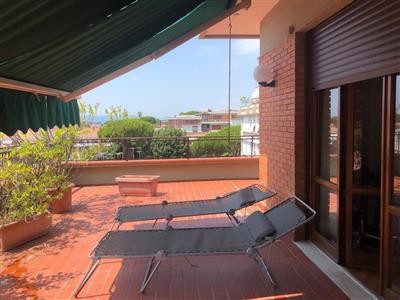 appartamento in vendita a Carrara