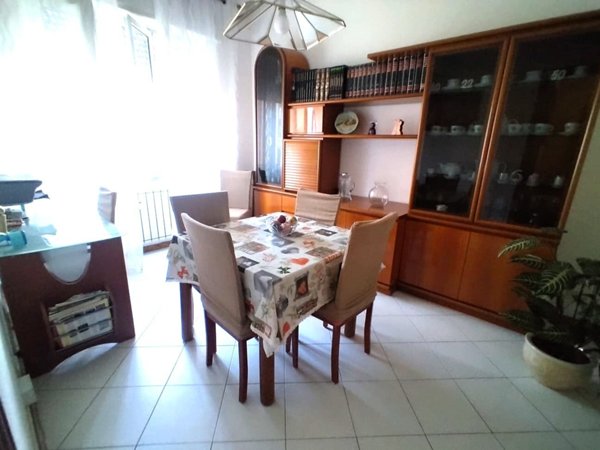 appartamento in vendita a Carrara in zona Avenza