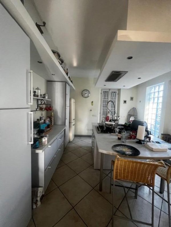 casa indipendente in vendita a Carrara in zona Marina di Carrara
