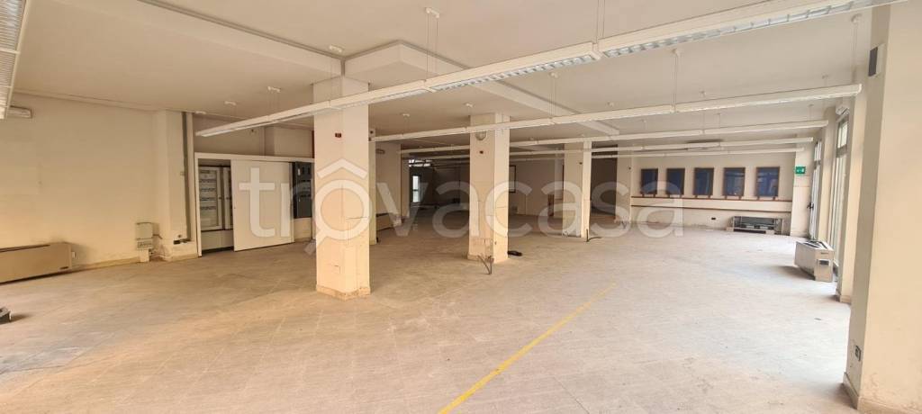 ufficio in vendita a Carrara in zona Centro Città