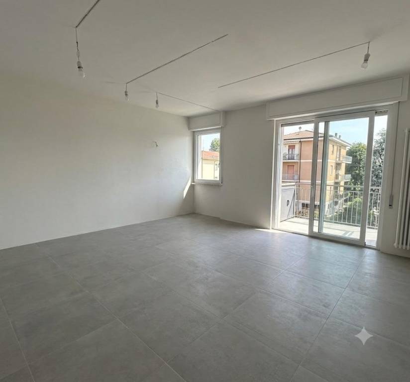 appartamento in vendita a Carrara in zona Marina di Carrara