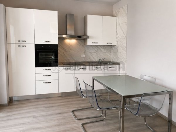 appartamento in vendita a Carrara in zona Centro Città