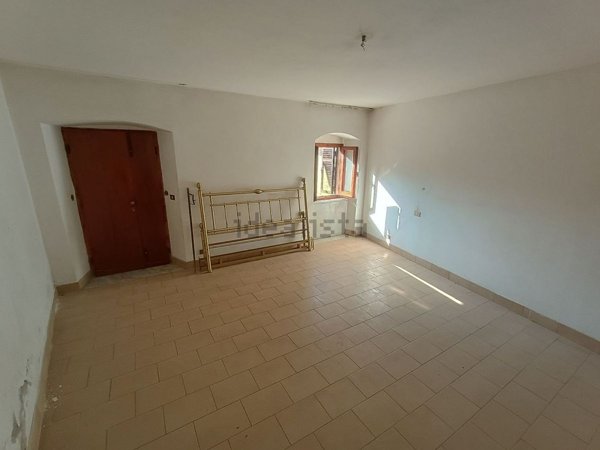 casa indipendente in vendita a Carrara in zona Codena