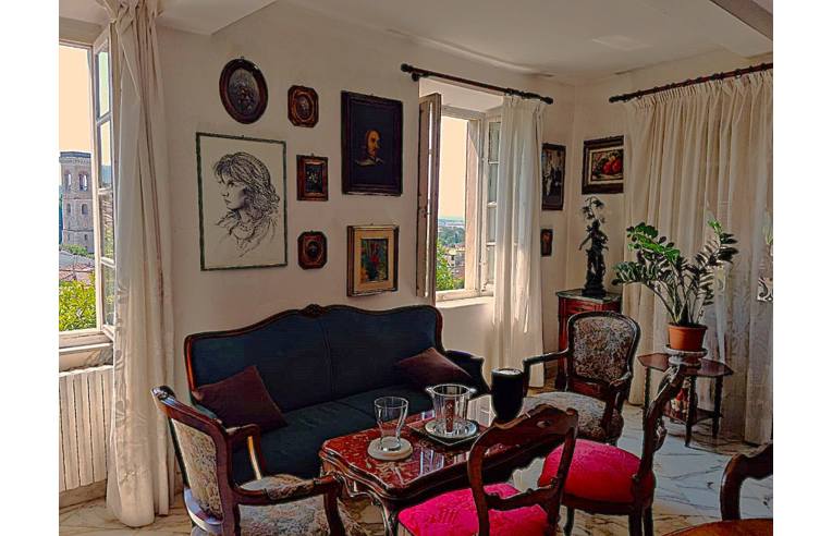 casa indipendente in vendita a Carrara in zona Fossola