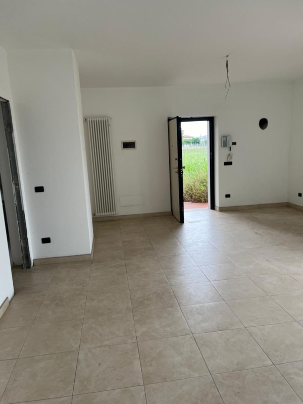 casa indipendente in vendita a Carrara in zona Bonascola