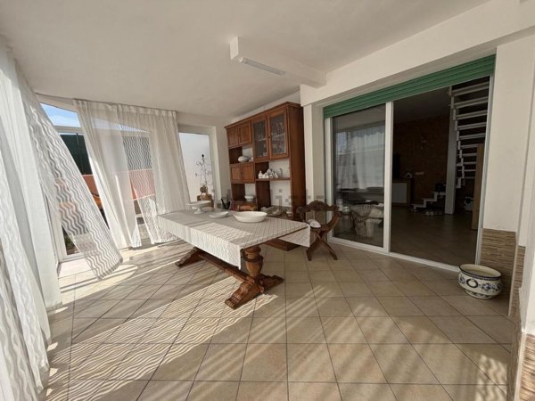 casa indipendente in vendita a Carrara in zona Fossone