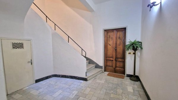 appartamento in vendita a Carrara in zona Centro Città