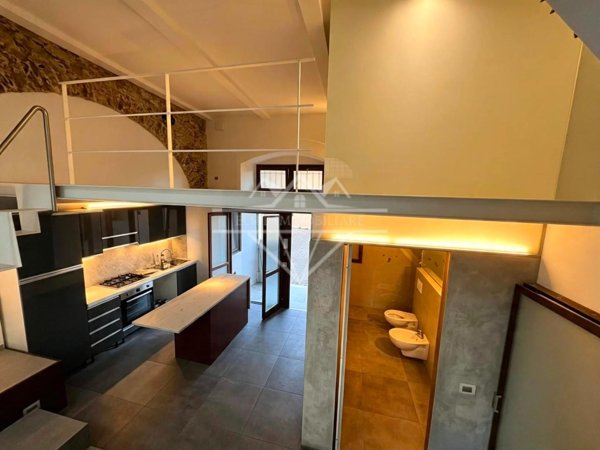 appartamento in vendita a Carrara in zona Centro Città