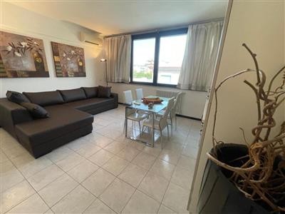 appartamento in vendita a Carrara
