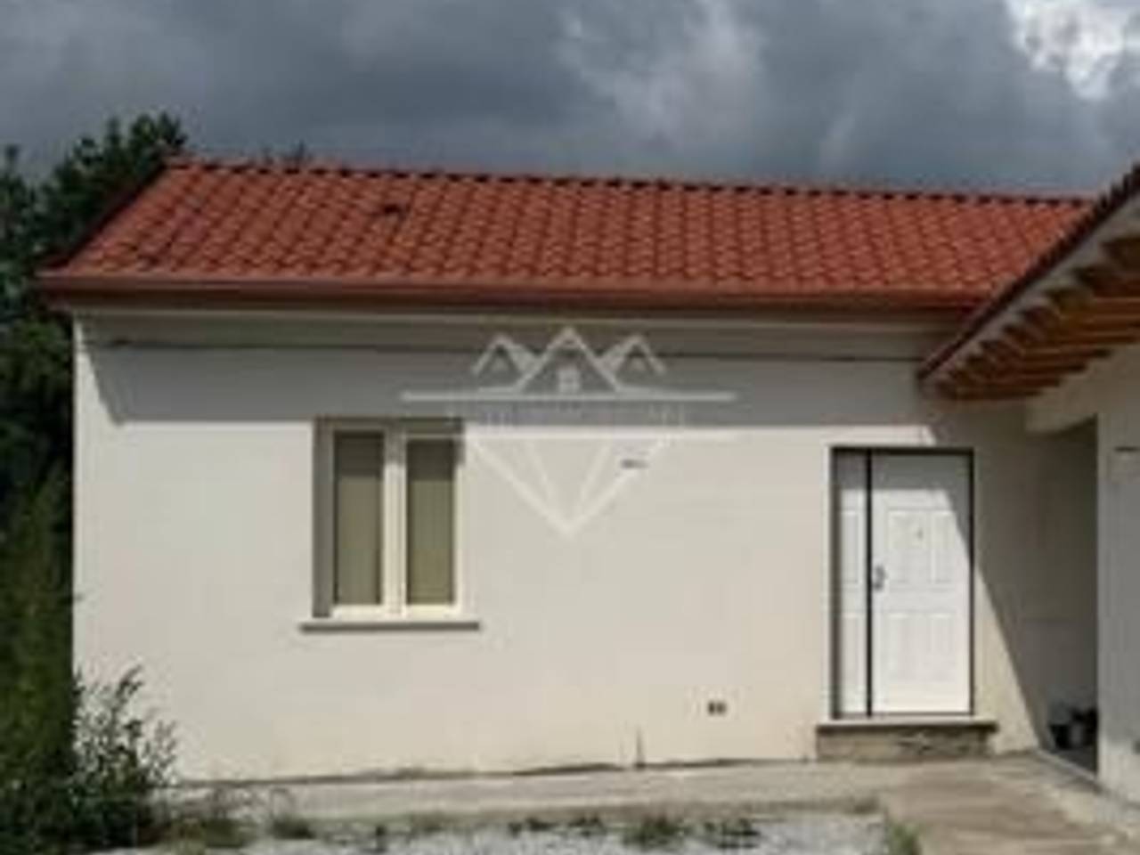 casa indipendente in vendita a Carrara in zona Avenza