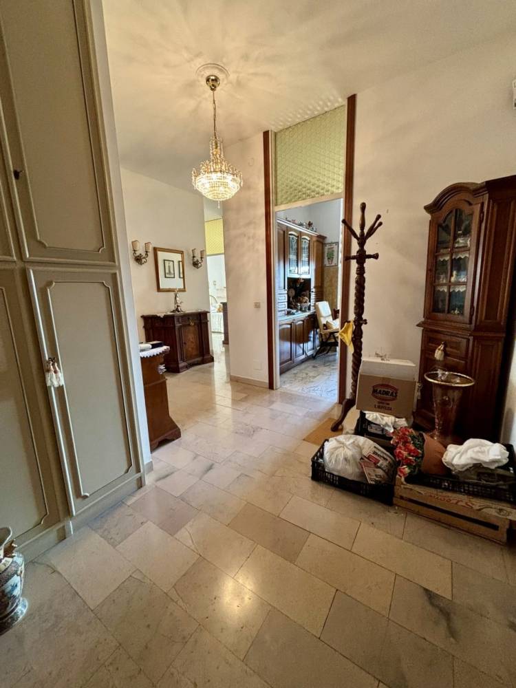 appartamento in vendita a Carrara