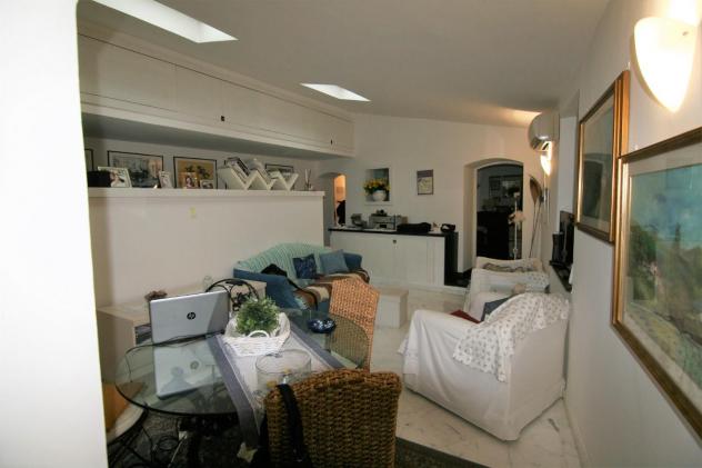 appartamento in vendita a Carrara in zona Centro Città