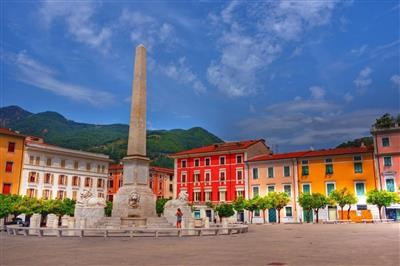 appartamento in vendita a Carrara