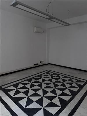 ufficio in vendita a Carrara in zona Centro Città