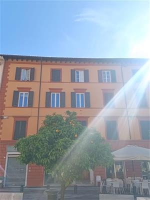 appartamento in vendita a Carrara in zona Centro Città