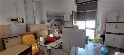 locale di sgombero in vendita a Carrara in zona Centro Città