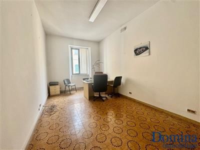 appartamento in vendita a Carrara in zona Centro Città