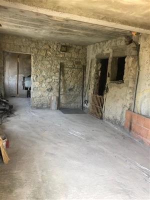 casa indipendente in vendita a Carrara