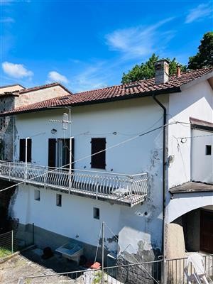 casa semindipendente in vendita a Carrara