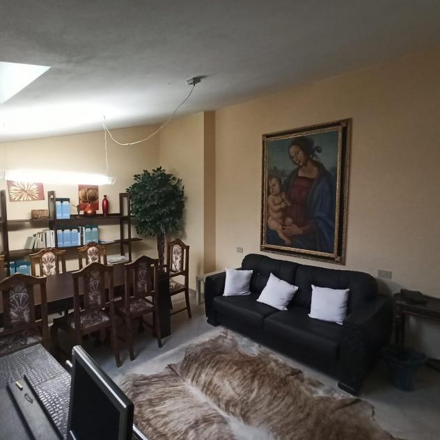 appartamento in vendita a Carrara in zona Centro Città