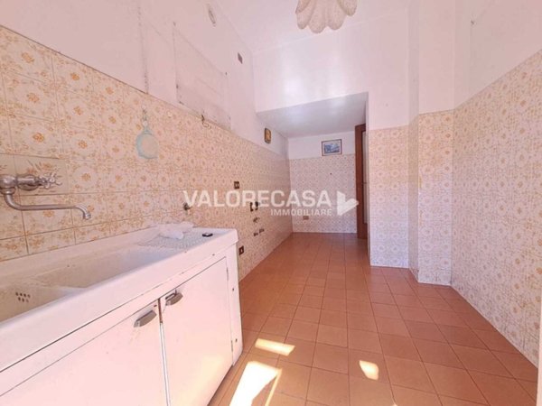 appartamento in vendita a Carrara in zona Centro Città