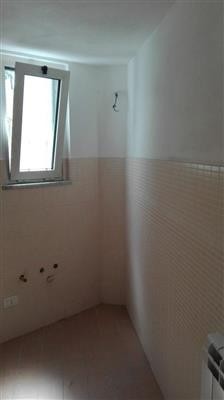 casa indipendente in vendita a Carrara