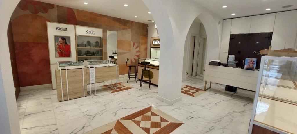 appartamento in vendita a Carrara in zona Centro Città