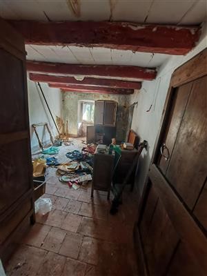 casa indipendente in vendita a Carrara