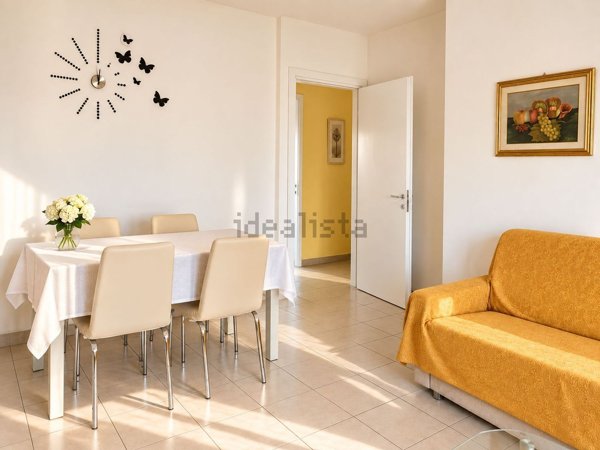 appartamento in vendita a Carrara in zona Marina di Carrara
