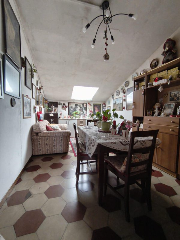 appartamento in vendita a Carrara in zona Centro Città