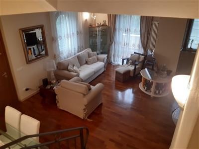 appartamento in vendita a Carrara