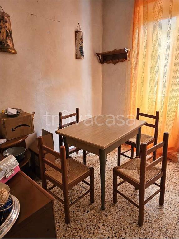 appartamento in vendita a Carrara in zona Bedizzano