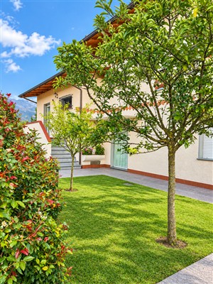 casa indipendente in vendita a Carrara