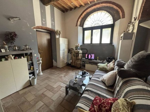 appartamento in vendita a Carrara in zona Centro Città