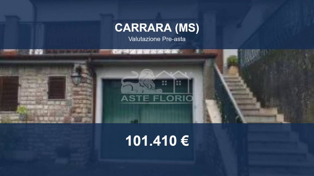 casa indipendente in vendita a Carrara in zona Centro Città
