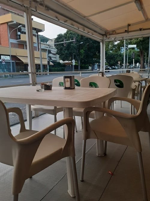 esercizio commerciale in vendita a Carrara in zona Stadio