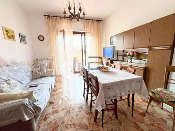 appartamento in vendita a Carrara in zona Marina di Carrara