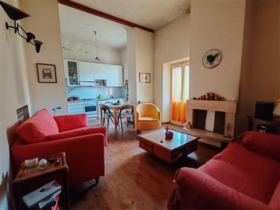appartamento in vendita a Carrara in zona Centro Città
