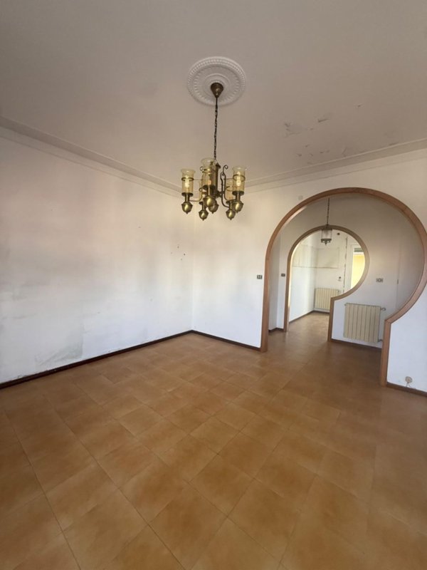 appartamento in vendita a Carrara in zona Marina di Carrara